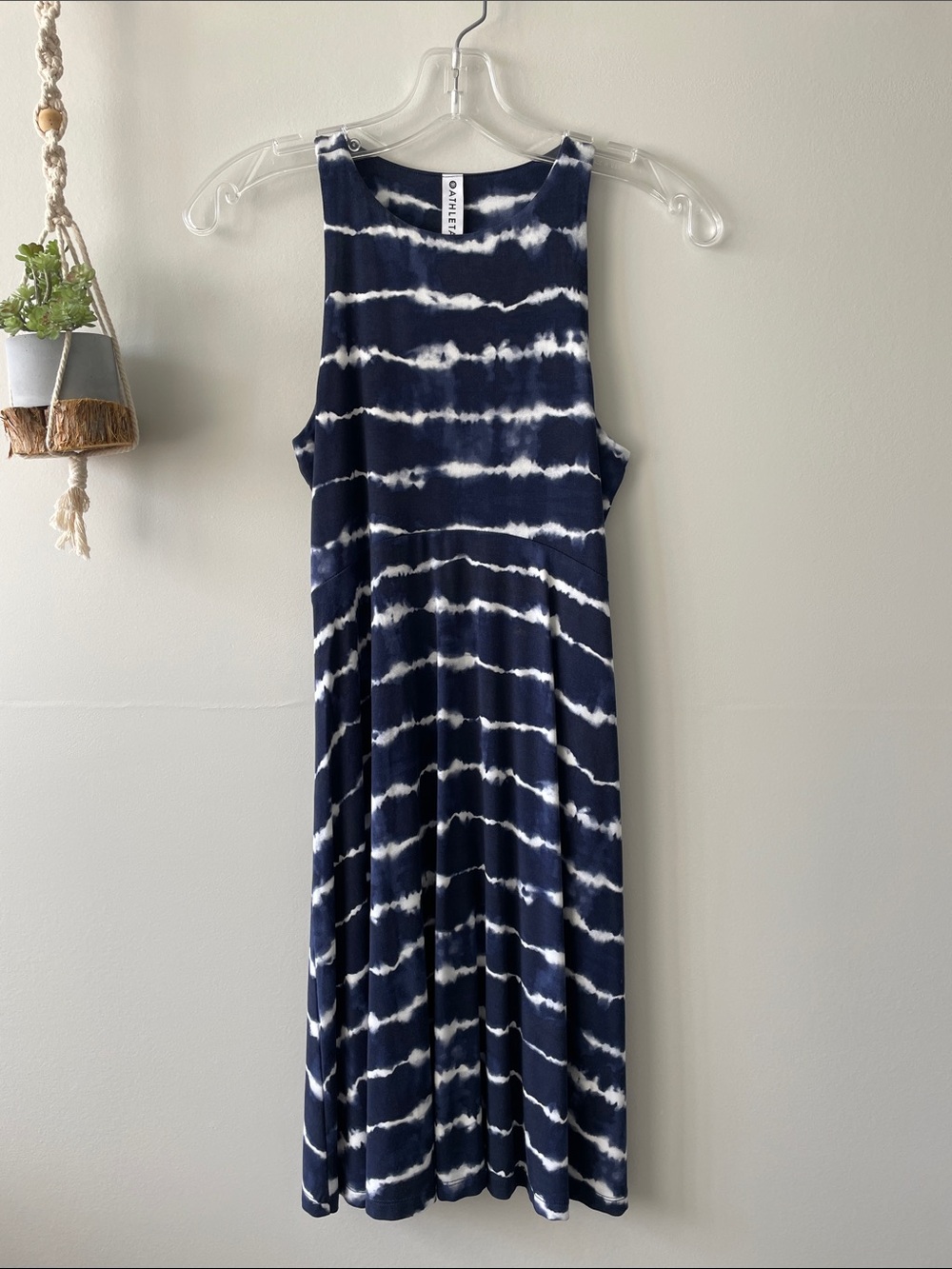 NWOT Athleta Navy & White Sleeveless Dress